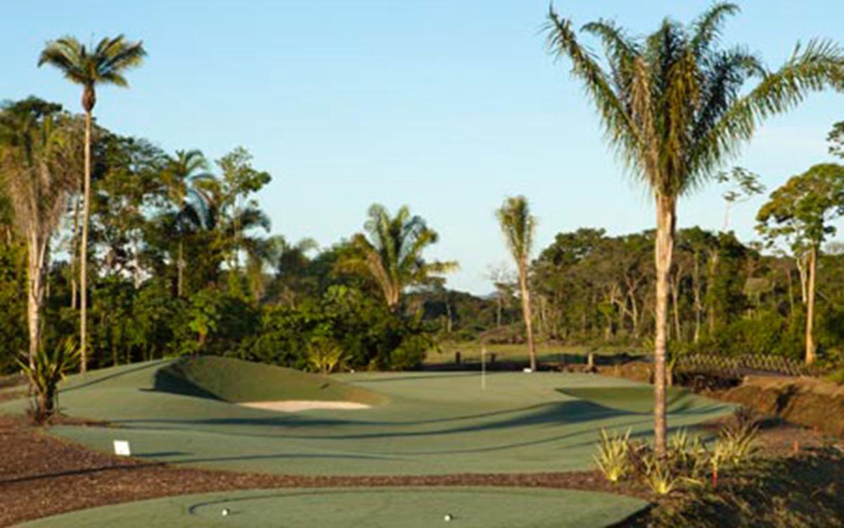 This is hole #8 on the eighteen hole par three course in the Sao Paulo coastal development called Riviera de Sao Lourenco.   You can play a fun round of golf in just over two hours with your golf buddies and make to the beach before lunch with your family.  A fun day!