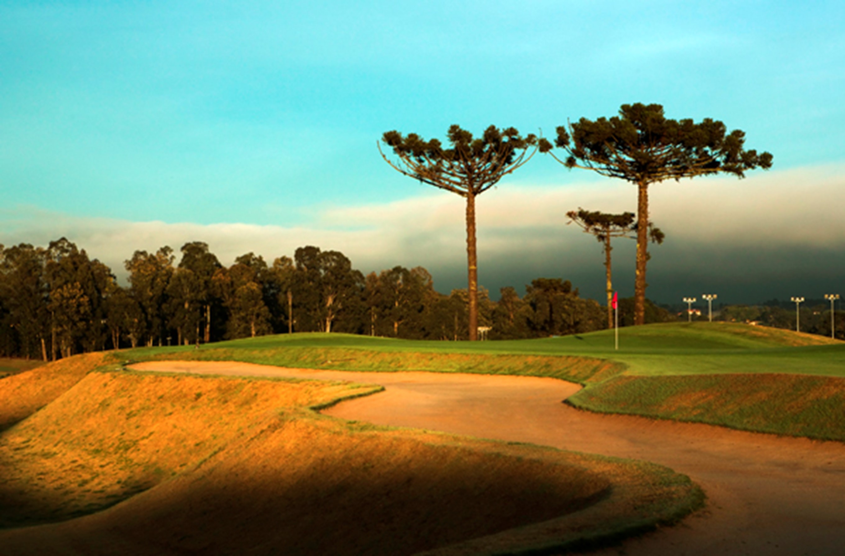 This is the striking par three #14 at Alphaville Graciosa.  Better to miss your shot to the right.   An error to the left will leave a flop shot, over the bunker, from well below the green’s level.  