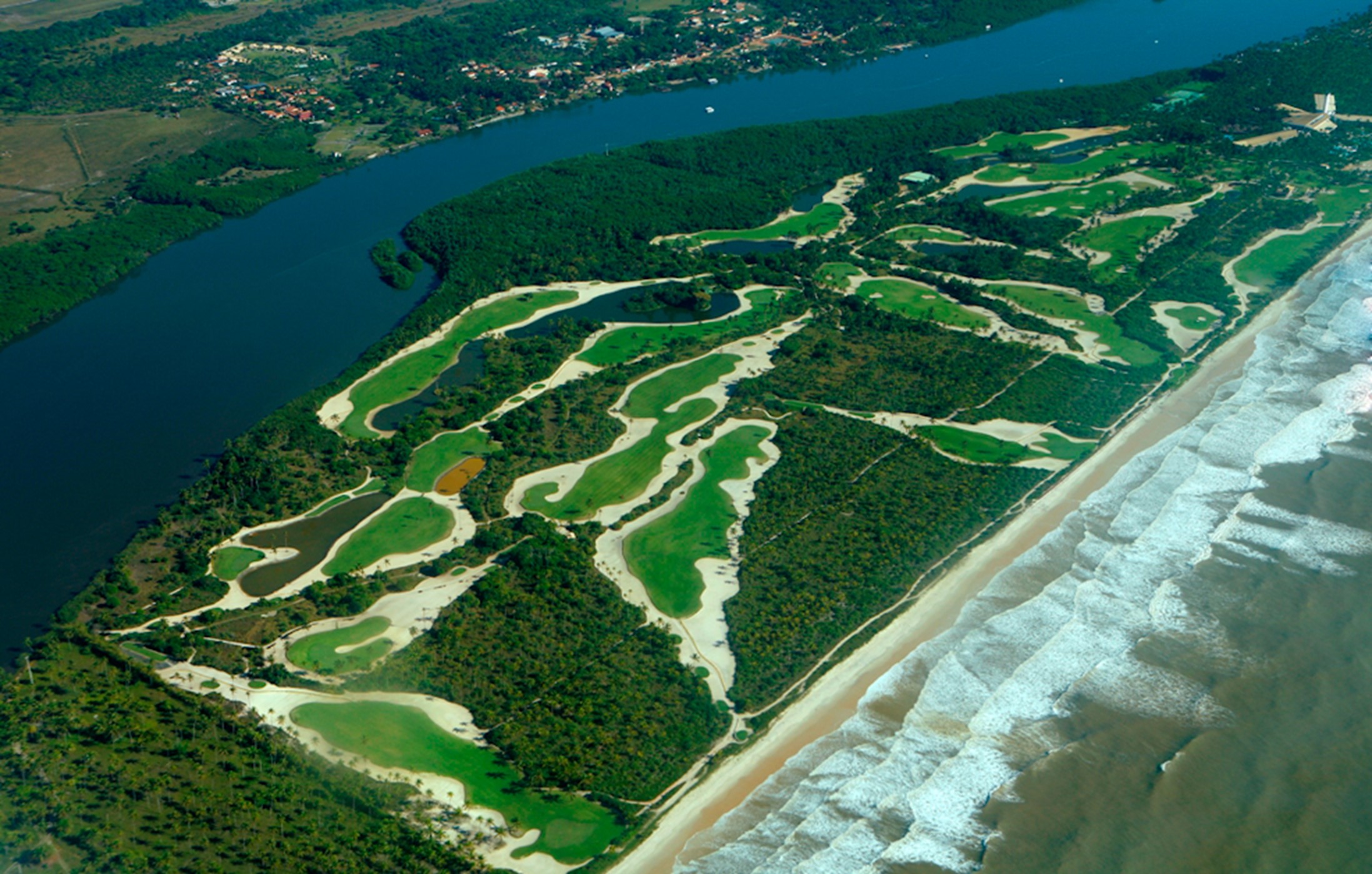 This is a photo from the air of Comandatuba Ocean course.  This pure beach sand intercoastal island course has been ranked the best golf course in Brazil on more that one occasion by Golf Digest Magazine.